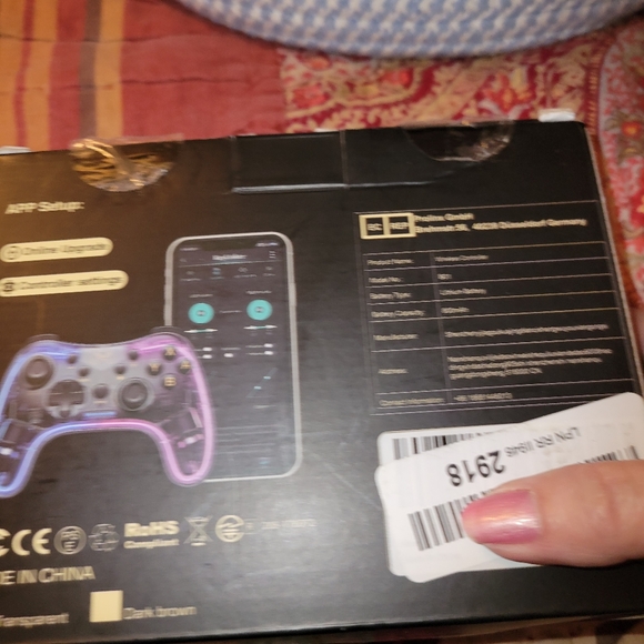 Very cool looking game controller lights up - Picture 4 of 14